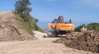 Kastamonu'da Heyelan Nedeniyle Kara Yolu Ulaşıma Kapandı