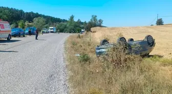 Kastamonu'da Hafif Ticari Araç Devrildi: 3 Yaralı