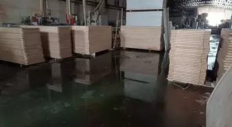 Tosya'da Sağanak, Fabrikaları Su Bastı