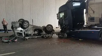 Tosya'da Tır ve Otomobil Çarpıştı: 3 Ölü, 5 Yaralı