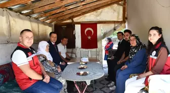 Kaymakam Canbolat şehit kabirlerini ziyaret etti