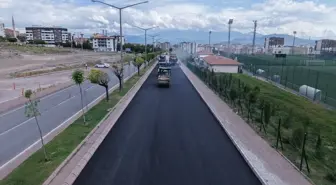 Kayseri'de Erkilet Bulvarı'nda Yol Yenileme ve Asfaltlama Çalışmaları Başladı