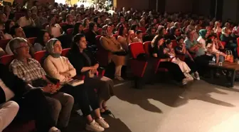 Melikgazi Belediyesi'nden '12 Jüri' Tiyatro Gösterimi