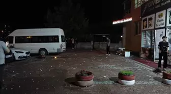 Kayseri'de Yıldırım Düşmesi, Park Halindeki Araçlara Zarar Verdi