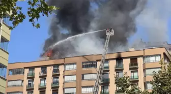 Kayseri'de Apartman Çatısında Yangın Çıktı