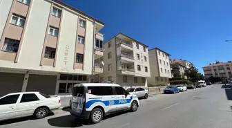 Evinde Misafirini Bıçakla Yaralayan Zanlı Gözaltına Alındı