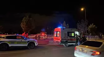 Kayseri'de Otomobil Kanala Düştü, Sürücü Yaralandı