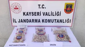 Kayseri'de 2,5 Kilo Uyuşturucu ile 3 Şüpheli Tutuklandı