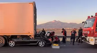 Kayseri'de Trafik Kazası: Bir Sürücü Hayatını Kaybetti