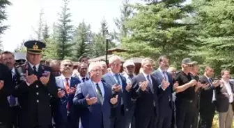 Kayseri ve Yozgat'ta 15 Temmuz dolayısıyla şehit mezarları ziyaret edildi