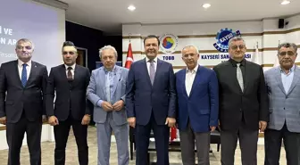 Kayseri'de '2025'te Türkiye Ekonomisi ve Anadolu Sanayisinin Yön Arayışı' Paneli Düzenlendi