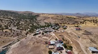 Elazığ'da Güneş Enerji Santrali ile 1328 Dekar Arazi Sulamaya Açıldı