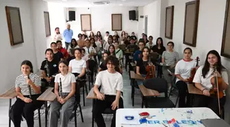 Kemer'de Ücretsiz Yaz Kursları Başladı