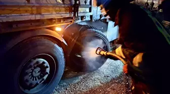 Konya'da Kereste Taşıyan Tırda Duman Paniği