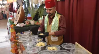 Kerkük'te Mevlid Kandili Kutlamaları: Tarihi Kayseri Çarşısı'nda İkramlar Yapıldı