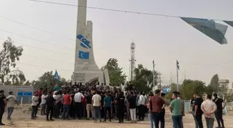 Kerkük'teki Türkmenler, Altunköprü nahiyesinde 'yerel yönetimden dışlanmalarını' protesto ediyor