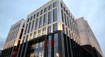 Kırgızistan Cumhurbaşkanı Caparov, Yolsuzlukla Mücadelede 2.3 Milyar Dolar Katkı Sağlandığını Açıkladı
