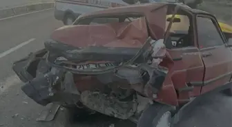 Kırıkkale'de Otomobil ve Kamyonet Çarpıştı: 1 Ölü, 2 Yaralı
