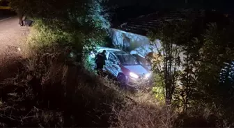 Kırıkkale'de Otomobil Evine Çarptı