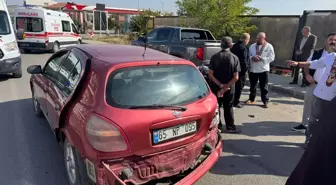 Kırıkkale'de Motosiklet ile Otomobil Çarpıştı: 2 Yaralı