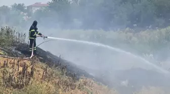 Lüleburgaz'da Otluk Alanda Yangın Çıktı