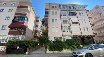 Balkondan Düşen Mahalle Muhtarı Hayatını Kaybetti