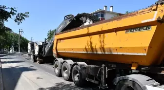 Lüleburgaz'da Yol ve Kaldırım Çalışmaları Devam Ediyor