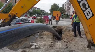 Lüleburgaz'da Yol Yapım ve Kanalizasyon Hattı Yenileme Çalışmaları Devam Ediyor