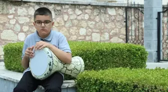 10 Yaşındaki Öğrenci İngilizce Yarışmasında Birinci Oldu