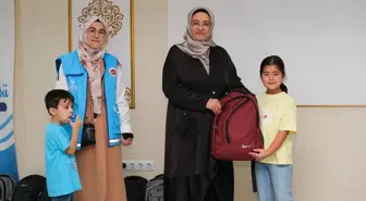 Kırşehir'de 50 Öğrenciye Kırtasiye Desteği