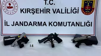 Kırşehir'de Ruhsatsız Silah Operasyonu: 2 Gözaltı