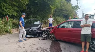 Karamürsel'de Otomobil Kazası: 5 Yaralı