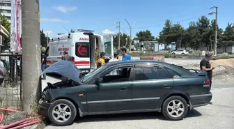 Kocaeli'de Trafik Kazası: 2 Yaralı
