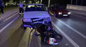 Kocaeli'de Otomobil ve Motosiklet Çarpıştı, 2 Yaralı