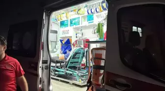 Kocaeli'de İşçileri Taşıyan Servis Minibüsü ile Otomobil Çarpıştı: 10 Yaralı
