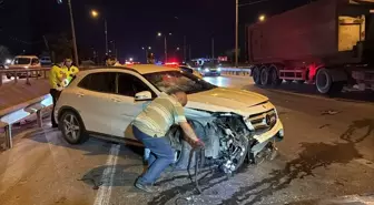 Gebze'de Otomobil ile SUV Çarpıştı: 2 Yaralı