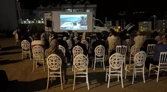 Kocaeli ve Karabük'te 'Gazze İçin Perde Açılıyor' Yürüyüşü ve Film Gösterimi