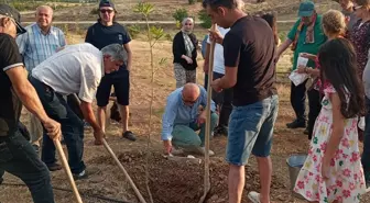 Prof. Dr. Metin Sözen İçin Fidan Dikme Etkinliği Düzenlendi