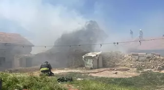 Konya'da Saman Balyası Yangını: 2.500 Balyadan Fazlası Zarar Gördü