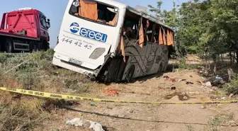 Konya'da Yolcu Otobüsü Devriildi: 1 Ölü, 26 Yaralı