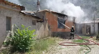 Akşehir'de Ev Yangınında Bir Kişi Hayatını Kaybetti