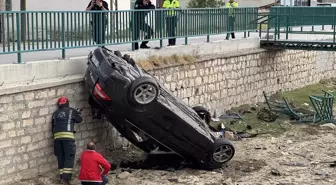 Konya'da Su Kanalına Düşen Otomobilde 1 Kişi Öldü, 1 Kişi Yaralandı