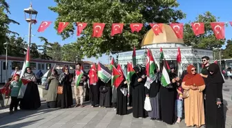 Konya'da Kadınlardan Gazze İçin Destek Gösterisi