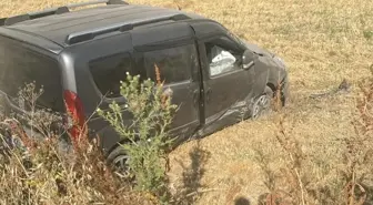 Seydişehir'de Şarampole Devrilen Araçta İki Yaralı