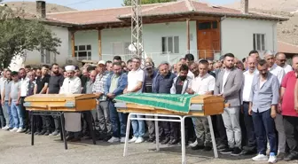 Konya'da İkiz Kardeşlerin Cenazesi Defnedildi