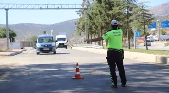 Korkuteli'nde Trafik Denetimleri Artıyor
