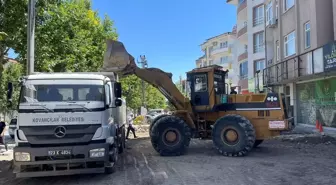 Kovancılar'da Yol ve Peyzaj Çalışmaları Devam Ediyor