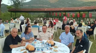Kozan'da şehit aileleri ile gaziler onuruna yemek verildi