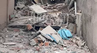 Küçükçekmece'de Kentsel Dönüşümde Apartman Çöktü
