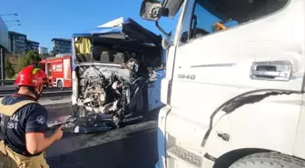 Küçükçekmece'de Zincirleme Trafik Kazası: 1 Ölü, Çok Sayıda Yaralı